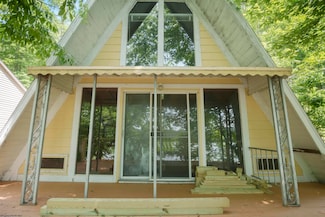 431 Valley Falls Rd, Fairmont, WV 26554