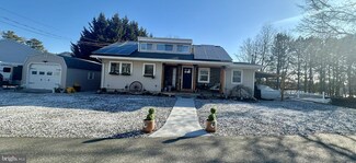 3 Sommers Ln, Browns Mills, NJ 08015