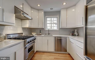 1628 N Harrison St, Arlington, VA 22205