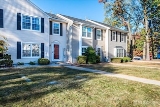 11 Byrnes Ln W, Sayreville, NJ 08872
