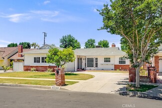 7327 Leescott Ave, van Nuys, CA 91406
