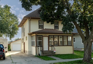 126 11th Ave SE, Rochester, MN 55904