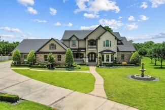 2 Steven Luke Ln, Friendswood, TX 77546
