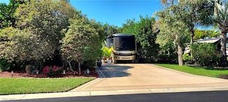3001 W Riverbend Resort Blvd, Labelle, FL 33935