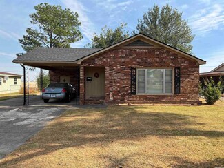 324 Ridgecrest Dr, Walnut Ridge, AR 72476