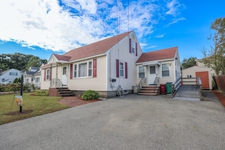 105 Columbia Rd, Lowell, MA 01854