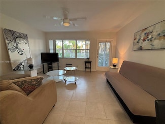 500 Layne Blvd Unit 5, Hallandale Beach, FL 33009
