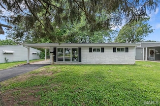 9538 Margo Ann Ln, Saint Louis, MO 63134