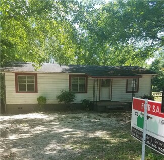 3103 Mundy St, Tuskegee, AL 36083