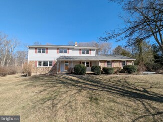 51 Lochwood Ln, West Chester, PA 19380