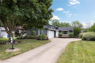 6435 Ridge Plaza Dr, North Ridgeville, OH 44039
