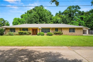 5204 Robinson Dr, Alexandria, LA 71301