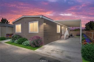 155 Hickorywood Ln, Bakersfield, CA 93308