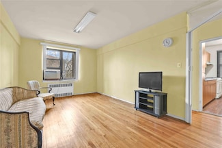 140-8 28th Rd Unit 3A, Flushing, NY 11354