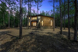 97 Hobie Cat Ln, Broken Bow, OK 74728