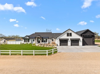 12520 Fawn Hollow Ln, Nampa, ID 83686
