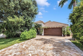 786 109th Ave N, Naples, FL 34108