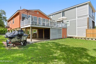 11600 Bayou View Dr, Bay Saint Louis, MS 39520