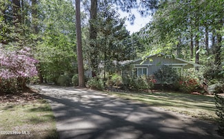 1 Collett Ln, Pinehurst, NC 28374