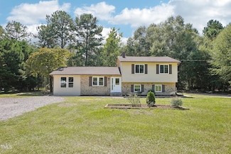 1379 Juniper Lake Rd, West End, NC 27376