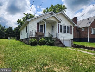 58 Lavale Blvd, Cumberland, MD 21502