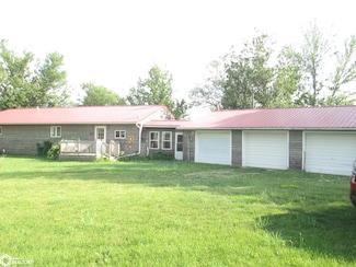 31960 570th St, Chariton, IA 50049