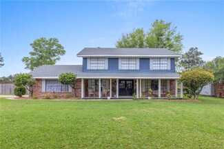 4812 W Quail Hollow Dr, Lake Charles, LA 70605