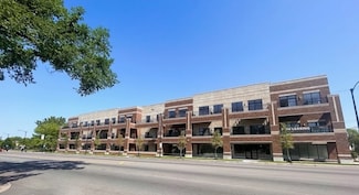 6700 W North Ave Unit 206, Chicago, IL 60707