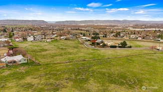 0 NKA E Hillcrest Dr, Yakima, WA 98901