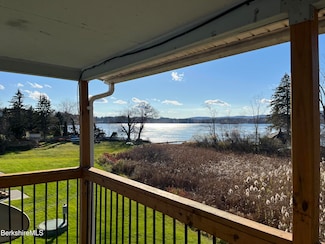 580 S Main St Unit 210, Lanesborough, MA 01237