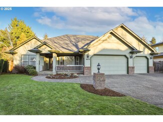 3072 Grand Cayman Dr, Eugene, OR 97408