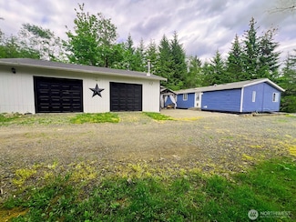 60 E Northridge Ct, Allyn, WA 98524
