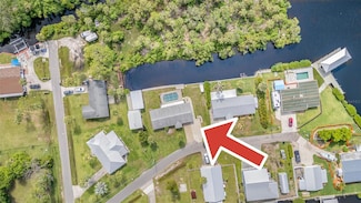 105 E North Branch Rd, Ruskin, FL 33570