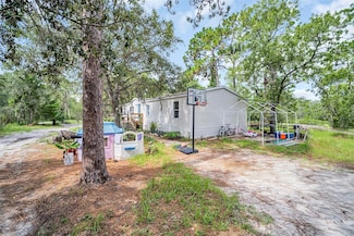 17625 Nelson Rd, Spring Hill, FL 34610
