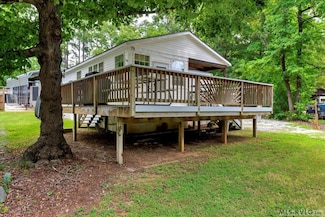 85 Lochsa Trail, Bracey, VA 23919