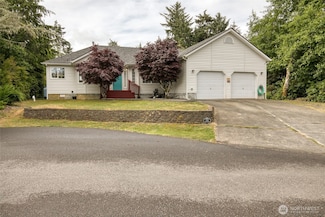 723 Trinity Ct SE, Ocean Shores, WA 98569