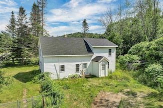 31 Sculptured Rocks Rd, Hebron, NH 03241