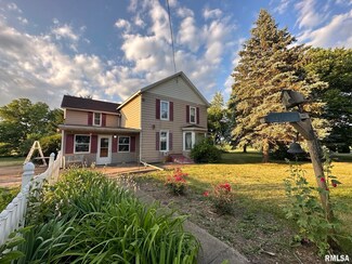 14507 Mennonite Church Rd, Pekin, IL 61554