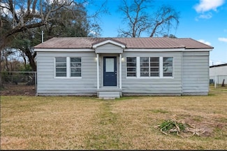 1706 Powell Ln, Alexandria, LA 71303