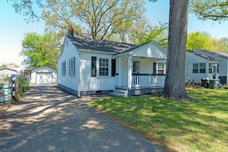 3 Whirlaway Dr, Chattanooga, TN 37421