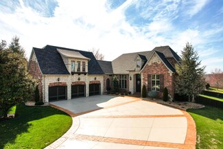 6091 S Lakepoint Dr, Springfield, MO 65804