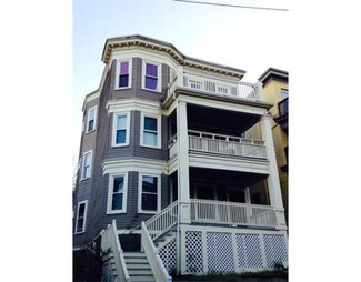 8 Fox St, Dorchester, MA 02122