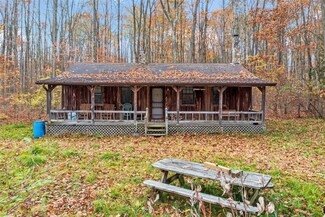 4937 Jerusalem Rd, Springboro, PA 16435