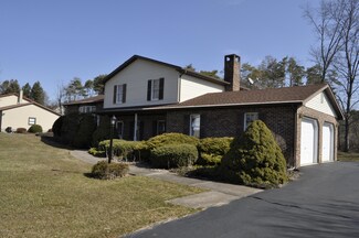7 N Scenic Dr, Elysburg, PA 17824