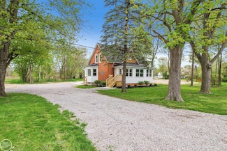 8894 Arnold Rd, Ira, MI 48023