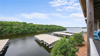 611 Lazy Days Rd Unit 5, Osage Beach, MO 65065