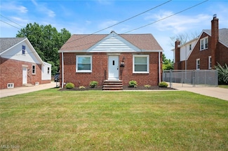 1835 Rockefeller Rd, Wickliffe, OH 44092