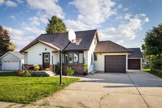 623 Hamilton St, Columbus, WI 53925