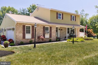 1715 Cindy Ln, Hatfield, PA 19440