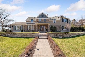 4930 Green Farms Cir, Minneapolis, MN 55436